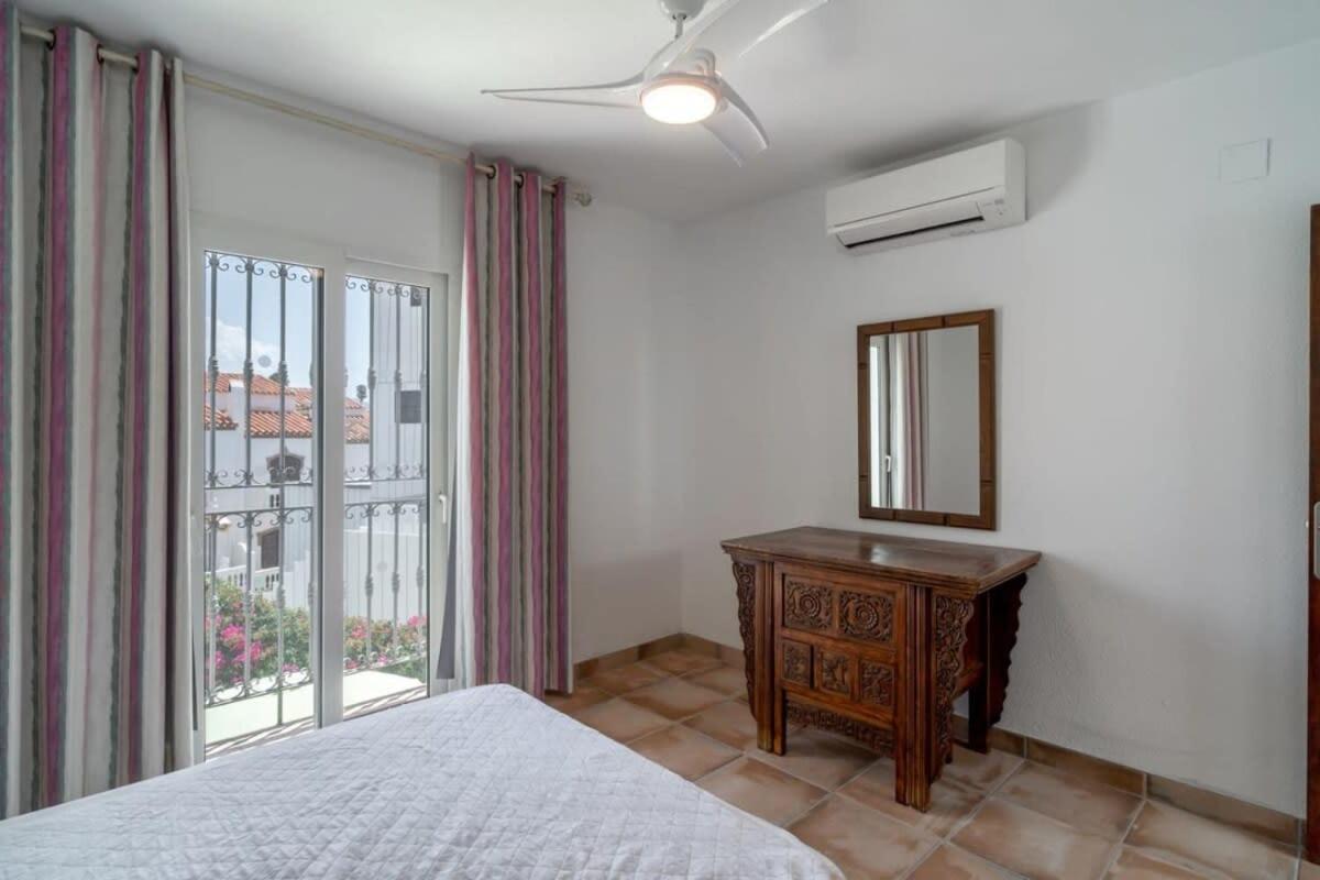 Bellavista 1 Villa เนร์คา ภายนอก รูปภาพ